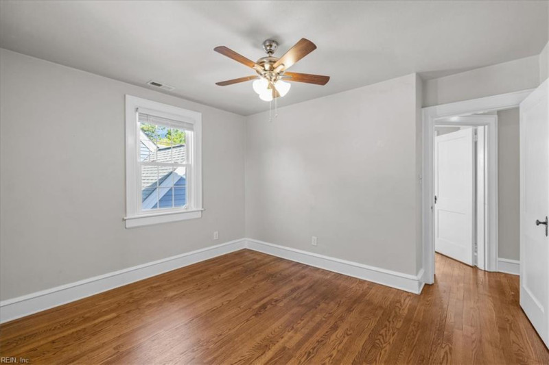 Photo 32 of 38 residential for sale in Hampton virginia