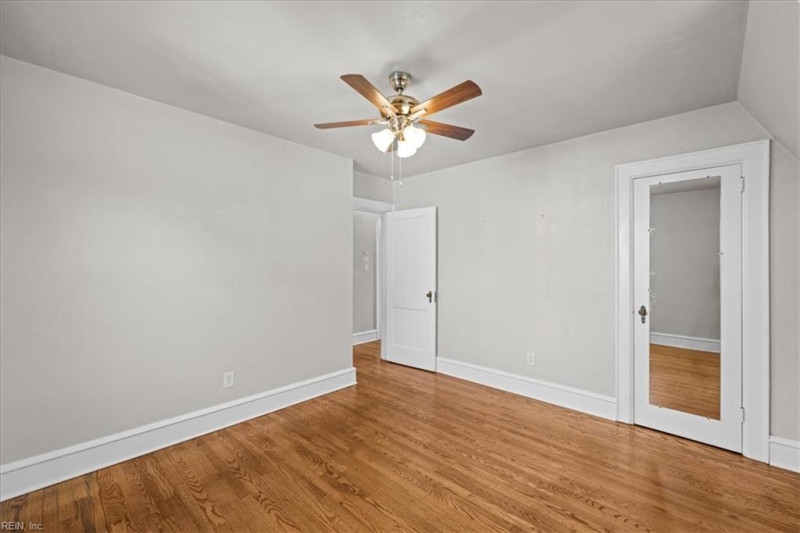 Photo 33 of 38 residential for sale in Hampton virginia
