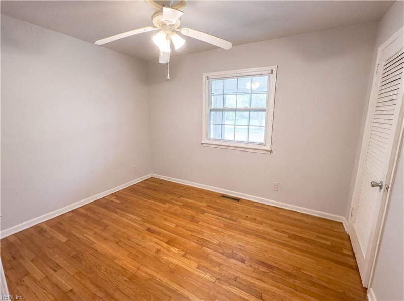 Photo 4 of 17 residential for sale in Portsmouth virginia Photo 4 of 17 residential for sale in Portsmouth virginia