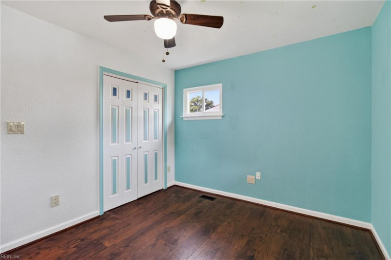 Photo 20 of 38 residential for sale in Norfolk virginia