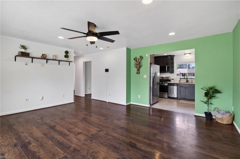 Photo 8 of 38 residential for sale in Norfolk virginia