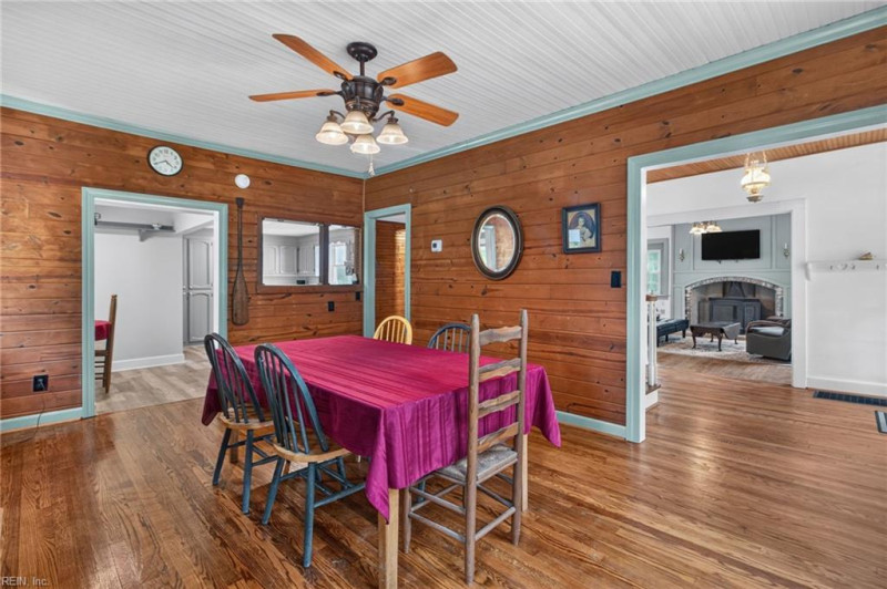 Photo 18 of 37 residential for sale in Chesapeake virginia