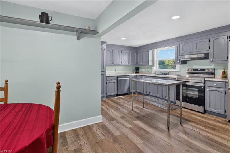 Photo 23 of 37 residential for sale in Chesapeake virginia