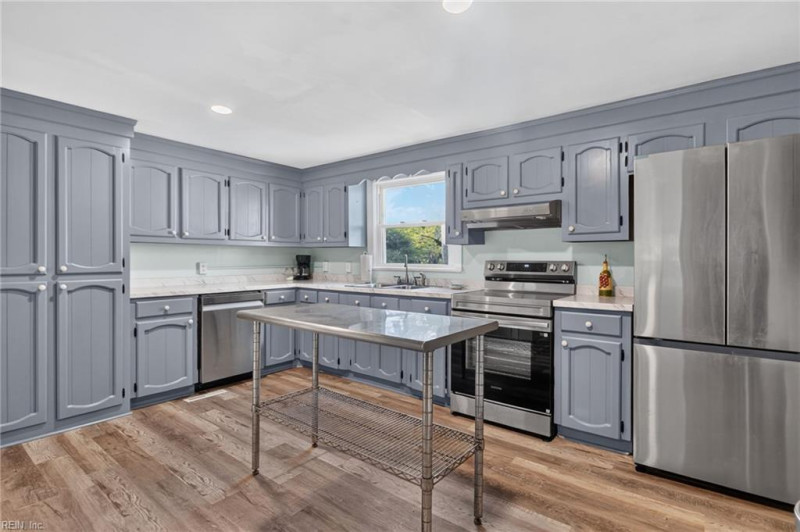 Photo 24 of 37 residential for sale in Chesapeake virginia
