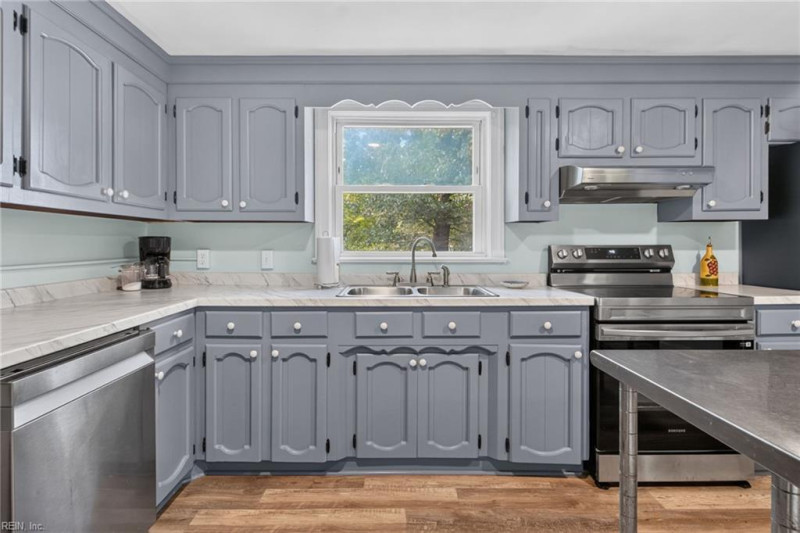 Photo 26 of 37 residential for sale in Chesapeake virginia
