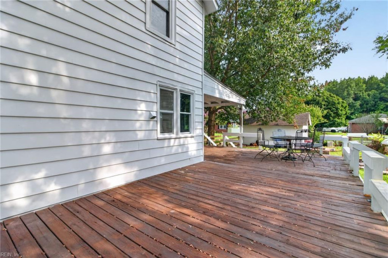 Photo 4 of 37 residential for sale in Chesapeake virginia