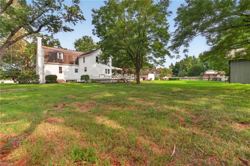 Photo 6 of 37 residential for sale in Chesapeake virginia
