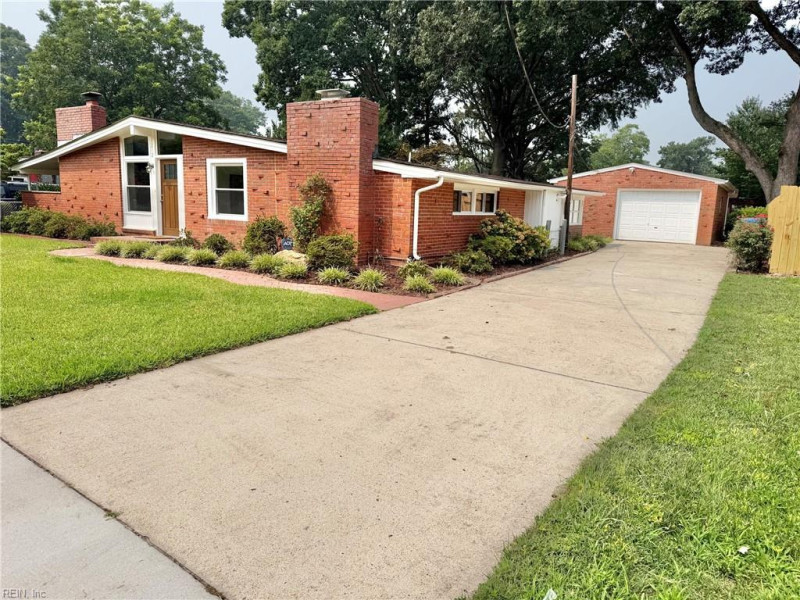 Photo 2 of 50 residential for sale in Chesapeake virginia Photo 2 of 50 residential for sale in Chesapeake virginia