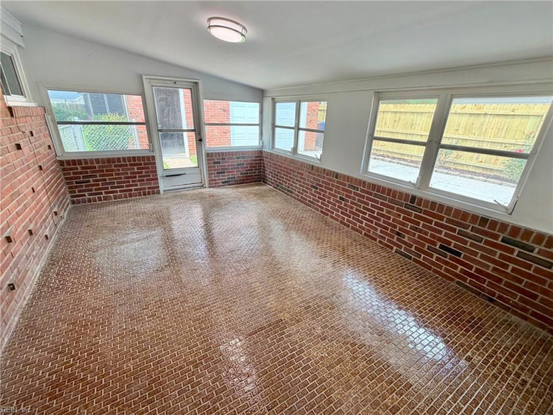 Photo 38 of 50 residential for sale in Chesapeake virginia Photo 38 of 50 residential for sale in Chesapeake virginia