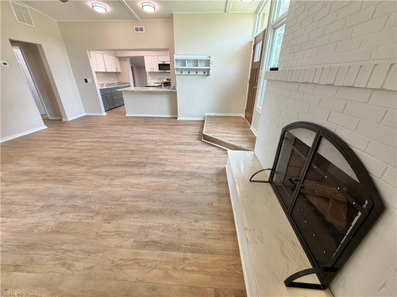 Photo 7 of 50 residential for sale in Chesapeake virginia Photo 7 of 50 residential for sale in Chesapeake virginia
