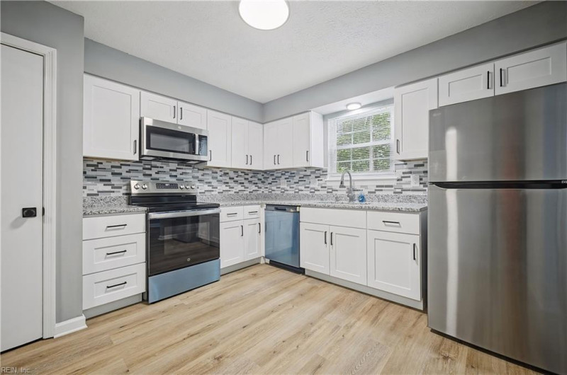 Photo 3 of 20 residential for sale in Newport News virginia Photo 3 of 20 residential for sale in Newport News virginia