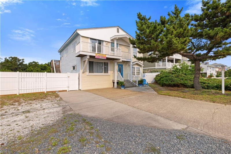 Photo 2 of 50 residential for sale in Virginia Beach virginia Photo 2 of 50 residential for sale in Virginia Beach virginia