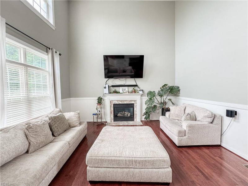 Photo 13 of 42 residential for sale in Chesapeake virginia