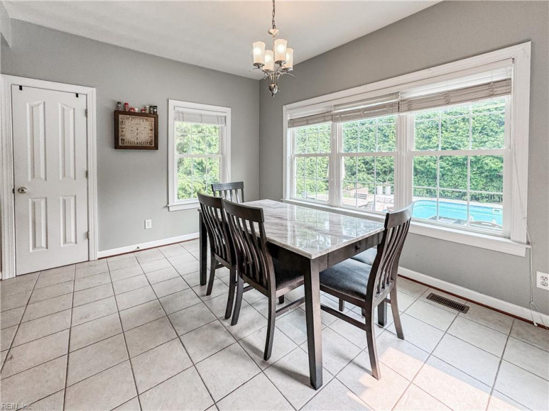 Photo 19 of 42 residential for sale in Chesapeake virginia