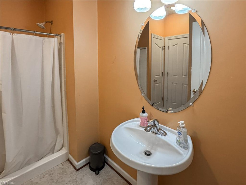 Photo 22 of 42 residential for sale in Chesapeake virginia