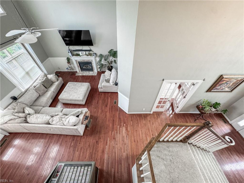 Photo 25 of 42 residential for sale in Chesapeake virginia