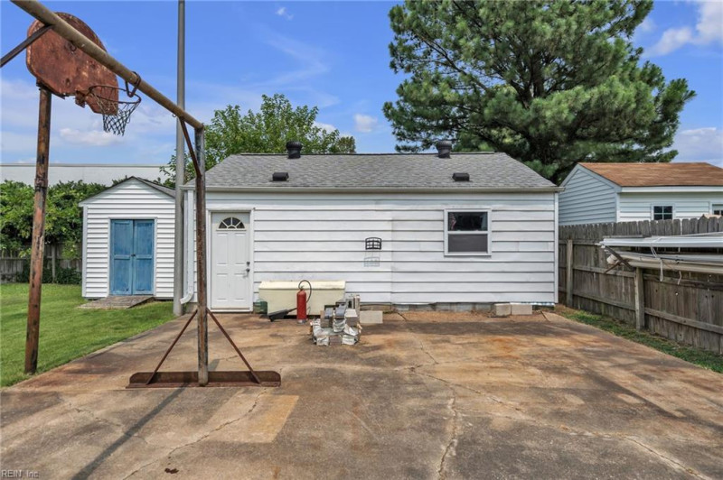 Photo 29 of 39 residential for sale in Norfolk virginia