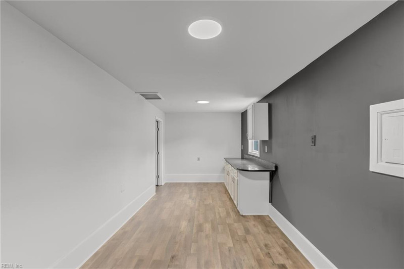 Photo 31 of 39 residential for sale in Norfolk virginia