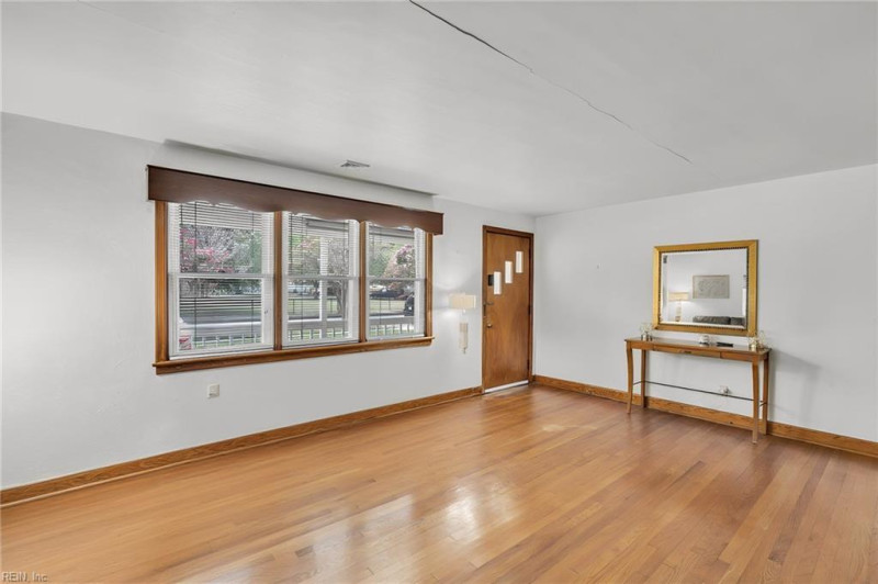Photo 5 of 39 residential for sale in Norfolk virginia