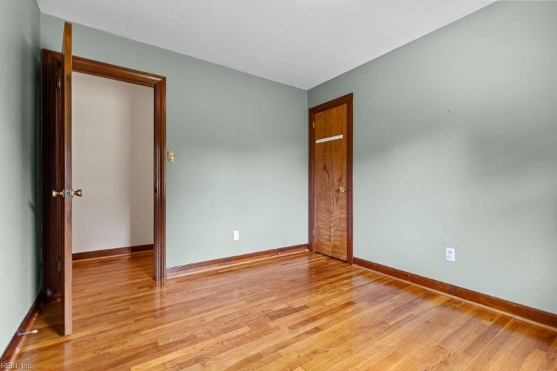 Photo 29 of 33 residential for sale in Franklin virginia