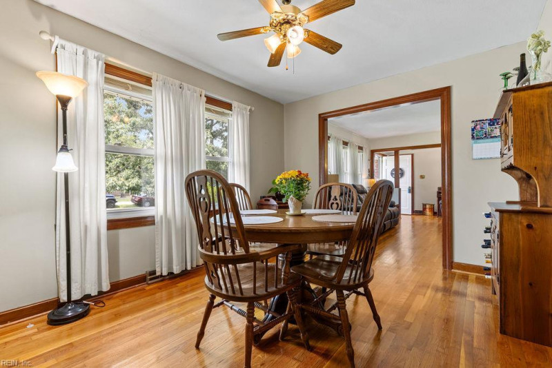 Photo 9 of 33 residential for sale in Franklin virginia