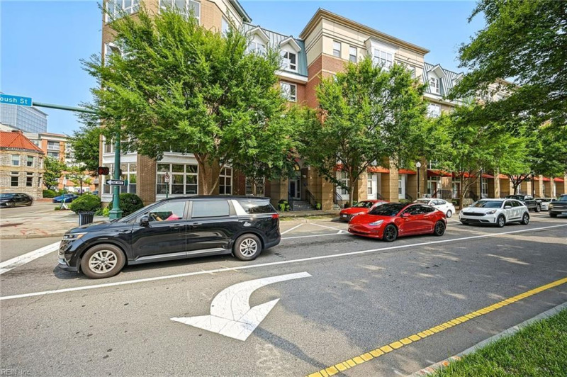 Photo 3 of 46 residential for sale in Norfolk virginia Photo 3 of 46 residential for sale in Norfolk virginia