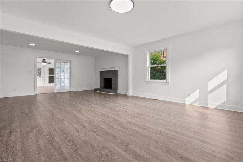 Photo 8 of 45 residential for sale in Chesapeake virginia Photo 8 of 45 residential for sale in Chesapeake virginia