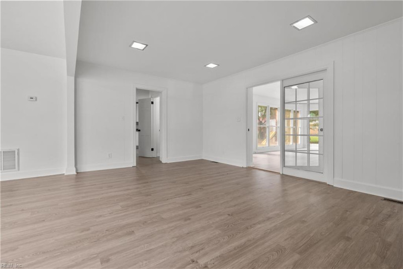 Photo 9 of 45 residential for sale in Chesapeake virginia Photo 9 of 45 residential for sale in Chesapeake virginia