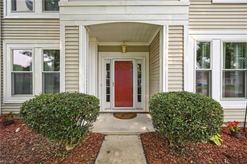 Photo 4 of 47 residential for sale in Chesapeake virginia Photo 4 of 47 residential for sale in Chesapeake virginia