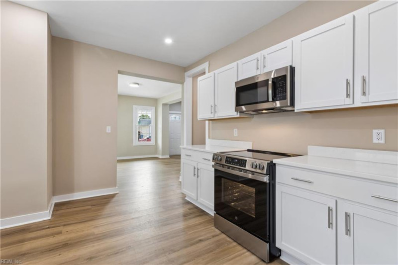 Photo 13 of 39 residential for sale in Newport News virginia
