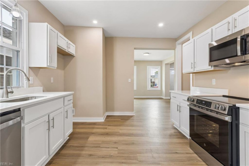 Photo 15 of 39 residential for sale in Newport News virginia
