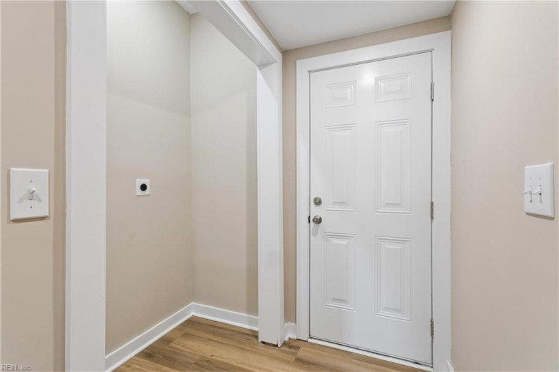 Photo 17 of 39 residential for sale in Newport News virginia