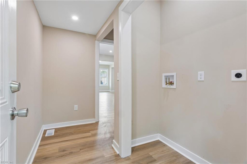 Photo 18 of 39 residential for sale in Newport News virginia
