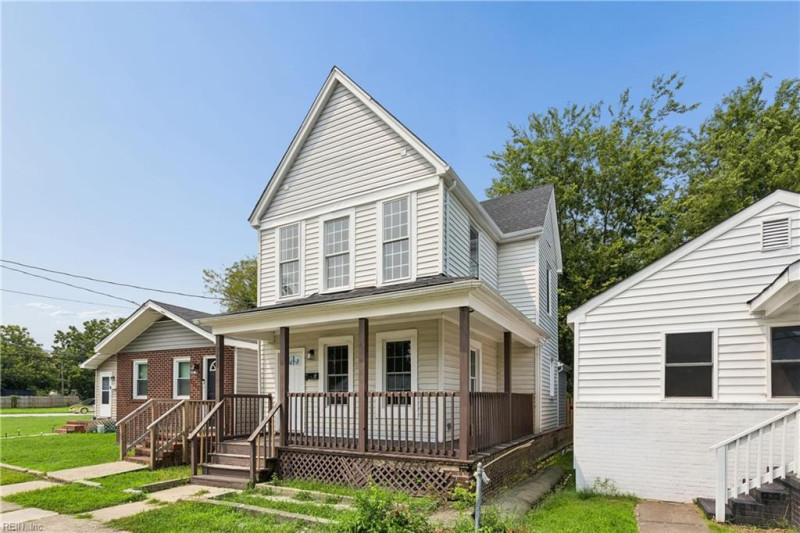 Photo 3 of 39 residential for sale in Newport News virginia