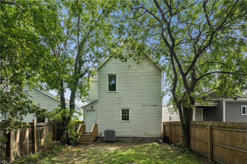 Photo 38 of 39 residential for sale in Newport News virginia