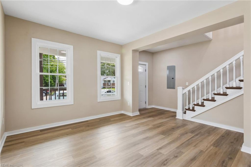 Photo 8 of 39 residential for sale in Newport News virginia