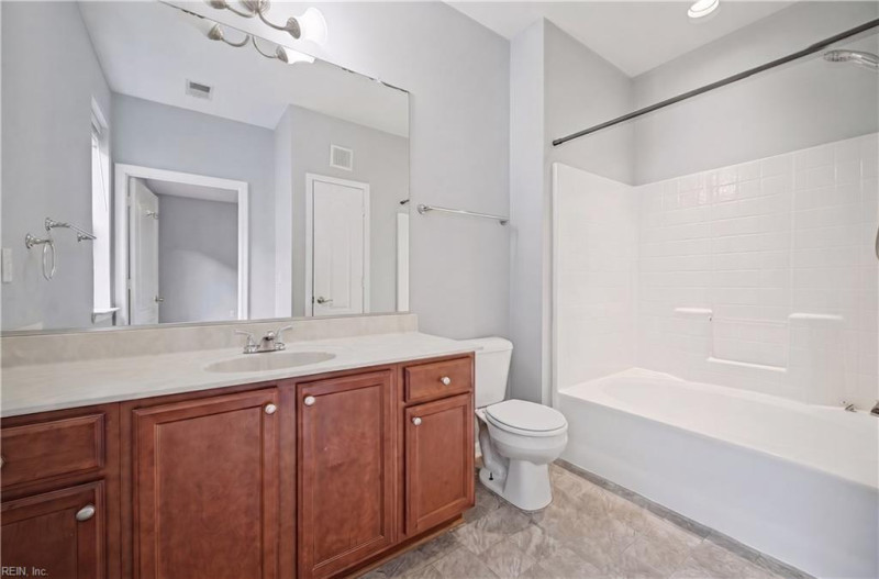 Photo 15 of 43 residential for sale in Virginia Beach virginia