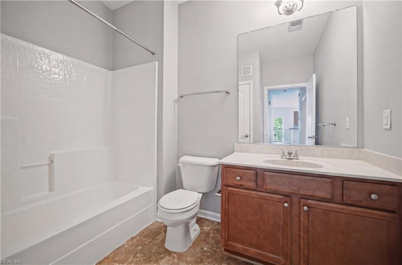 Photo 16 of 43 residential for sale in Virginia Beach virginia
