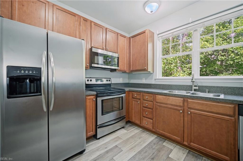 Photo 2 of 43 residential for sale in Virginia Beach virginia