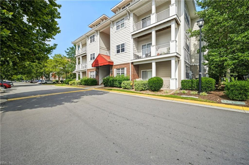 Photo 24 of 43 residential for sale in Virginia Beach virginia