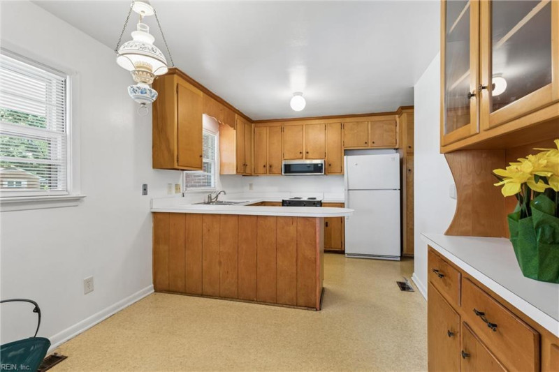Photo 9 of 49 residential for sale in Hampton virginia Photo 9 of 49 residential for sale in Hampton virginia