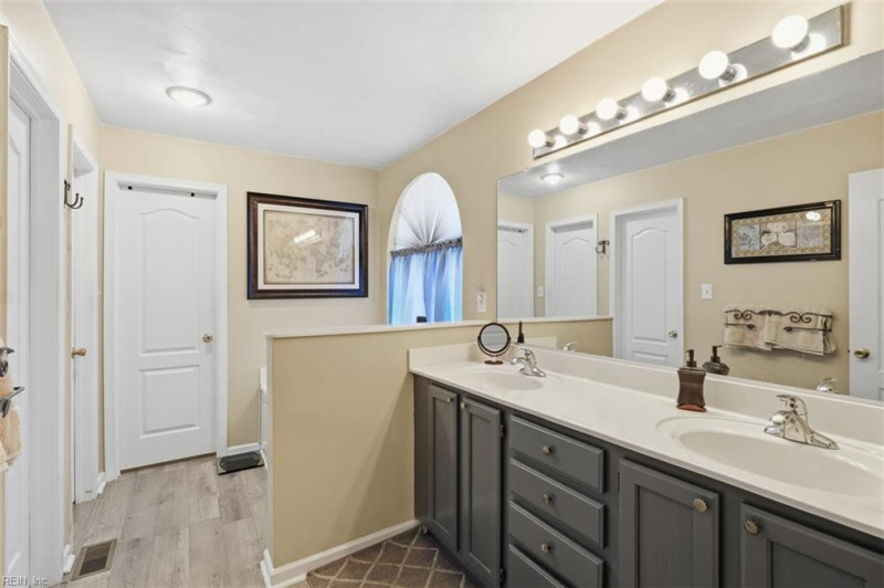 Photo 14 of 28 residential for sale in Chesapeake virginia Photo 14 of 28 residential for sale in Chesapeake virginia