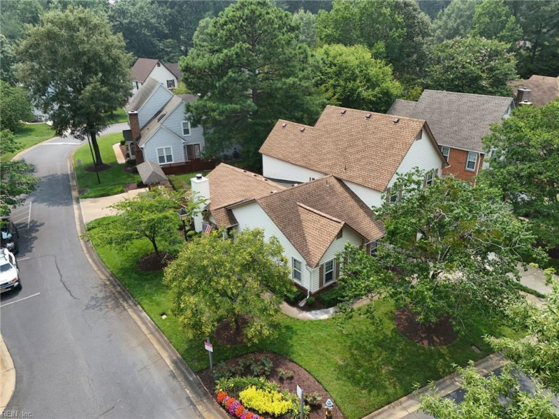 Photo 27 of 32 residential for sale in Chesapeake virginia