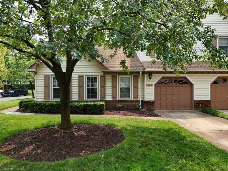 Photo 31 of 32 residential for sale in Chesapeake virginia