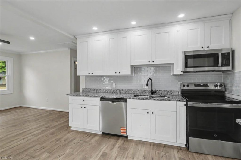 Photo 12 of 29 residential for sale in Hampton virginia