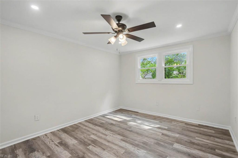 Photo 20 of 29 residential for sale in Hampton virginia