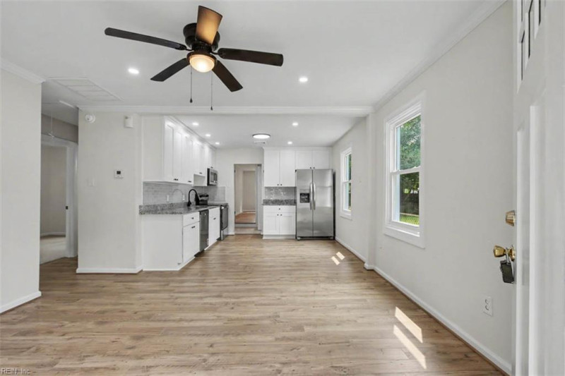 Photo 5 of 29 residential for sale in Hampton virginia