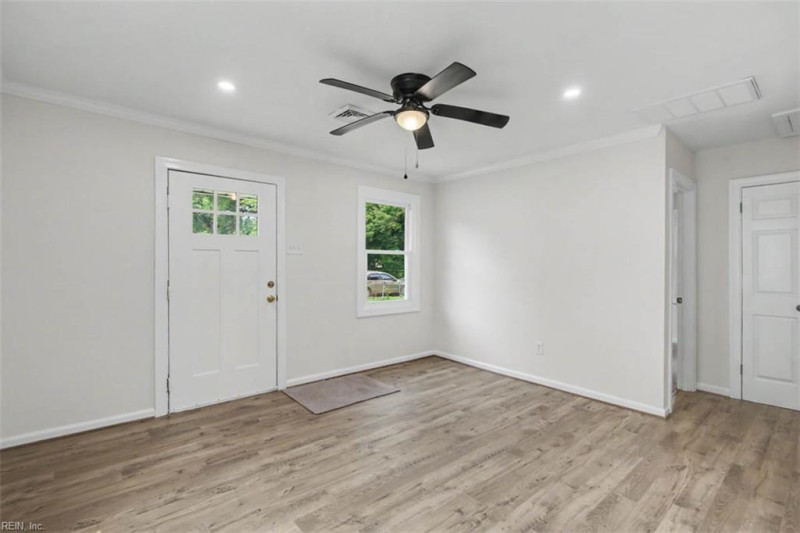 Photo 9 of 29 residential for sale in Hampton virginia