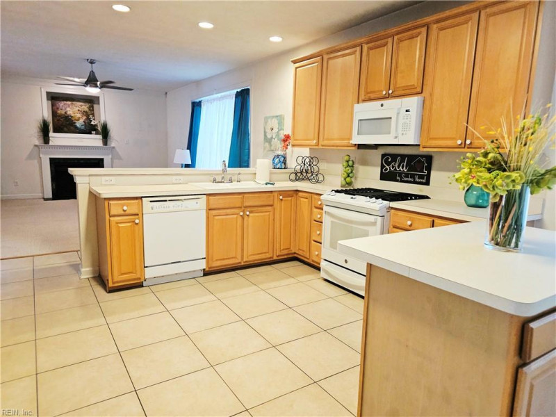 Photo 11 of 49 residential for sale in Chesapeake virginia Photo 11 of 49 residential for sale in Chesapeake virginia