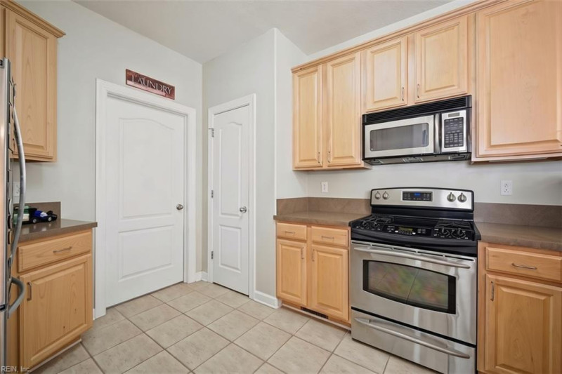 Photo 7 of 37 residential for sale in Virginia Beach virginia Photo 7 of 37 residential for sale in Virginia Beach virginia